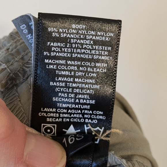 KUHL Women's Tan Insect Shield Hiking Camping Outdoor Nylon Capri Pants 14 - Picture 9 of 11